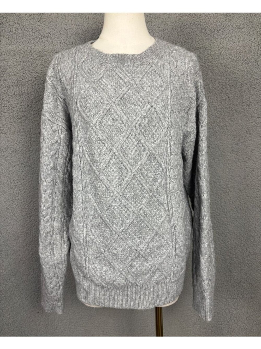 Ultra Flirt Juniors' Rory Chunky Cable-Knit Sweater - Lt Grey Size Medium NWT's.